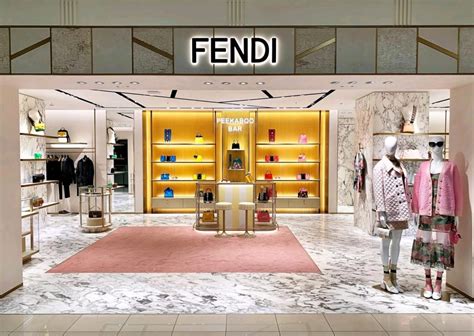 fendi customer service hours